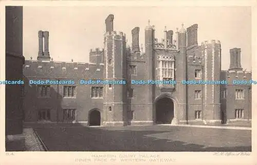 R347851 Hampton Court Palace Innenseite des Western Gateway Rembrandt Intaglio Pr