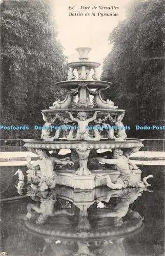 R348561 Parc de Versailles Bassin de la Pyramide Edia 1915