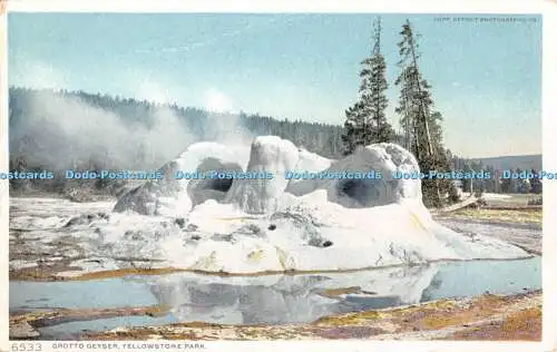 R349453 6533 Grotte Geysir Yellowstone Park Phostint Card Detroit Publishing