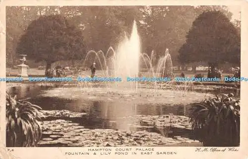 R356362 F 4 Hampton Court Palace Fountain and Lily Pond in East Garden H M Offic