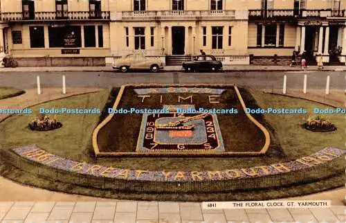 R356437 6841 The Floral Clocks Gt Yarmouth H Coates 1961