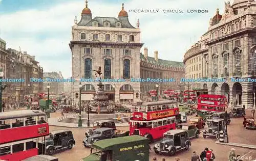 R351795 London Piccadilly Circus Valentine Valesque