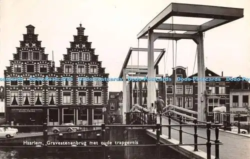 R351988 Haarlem Gravestenbrug met Oude Trapgevels Uitg J P Exel Nadruk Verbode