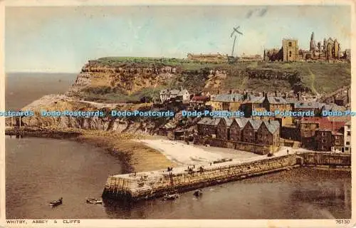 R355784 Whitby Abbey and Cliffs Photochrom Postkarte 1940
