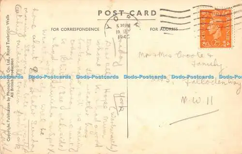 R355784 Whitby Abbey and Cliffs Photochrom Postkarte 1940