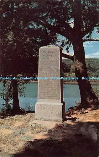 R360316 Monument at Tri States Rock Where Three States N J Pa and N Y mound Port