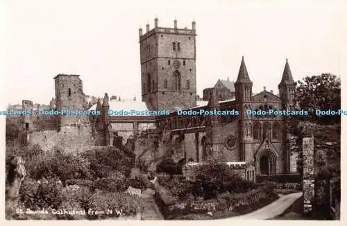 R362706 St Davids Cathedral aus N W Mendus Chemiker St Davids