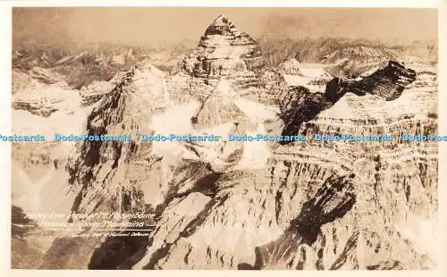 R366024 Canadian Rocky Mountains Flugzeug Blick auf den Berg Assiniboine Gowen Sutton C