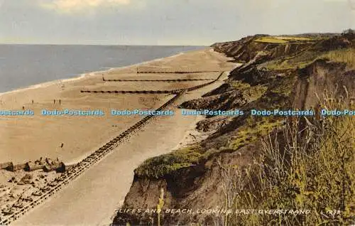 R364568 Overstrand Cliffs and Beach Looking East Valentine Collo Farbe 4049 V S