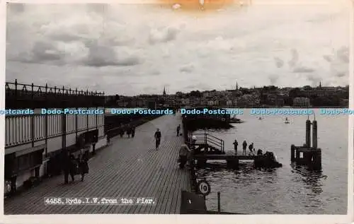 R364635 Ryde I W vom Pier fast Echtfoto Postkarte