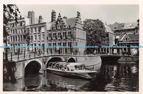 R364734 Amsterdam Grimburgwal Het Huis aan de Drie Grachten Copyright J G v Agtm