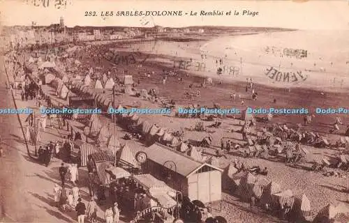 R364772 Les Sables D Olonne Le Remblai et la Plage J Nozais Edit 1930