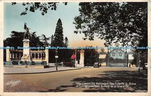 R363740 Lyon 438 Le Monument des Enfants du Rhone et Entree principale du Parc d