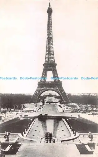 R362040 142 Paris La Tour Eiffel Lyna Paris Nozais Abeille Cartes 1957