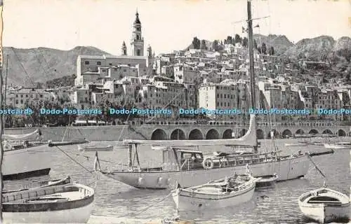 R370326 917 Menton Vue du Port et Vieille Ville Editions G M G Nice