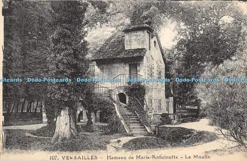 R370463 107 Versailles Hameau de Marie Antoinette Le Moulin E David