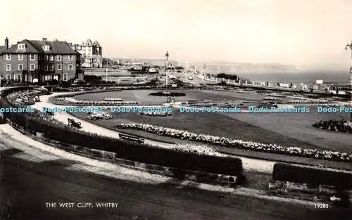 R365717 Whitby The West Cliff J Salmon Ein Echtfoto 1961