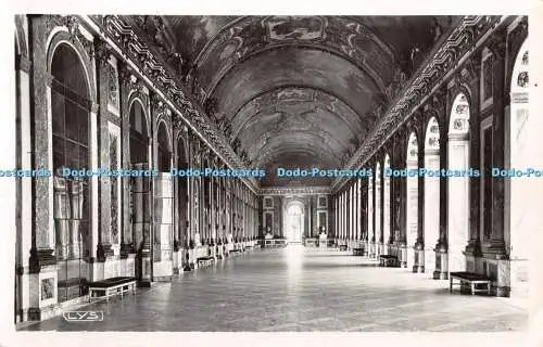 R370569 Versailles Spiegelgalerie Le Palais La Galerie des Glaces Lys