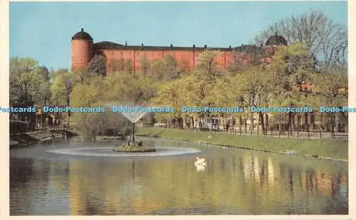 R365974 Uppsala Slottet Ensamratt Grafisk Konst Fargfotografi 1967