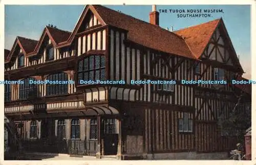 R370932 Southampton The Tudor House Museum 1954