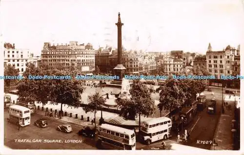 R369362 Trafalgar Square London H 7029 Valentines RP 1952