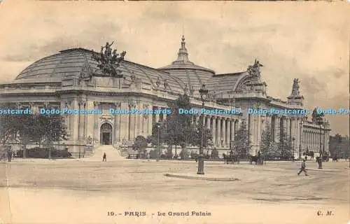 R369461 19 Paris Le Grand Palais C M