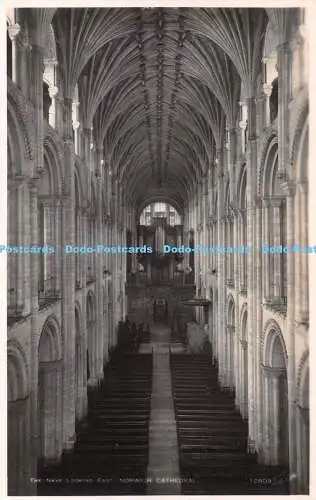 R368061 Norwich Cathedral Das Kirchenschiff Blick nach Osten Walter Scott RP