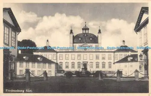 R368200 Fredensborg Slot Eneret Nr 2528 Postkarte