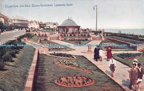 R371538 Clacton on Sea Sunk Gardens Looking East Photochrom Celesque Series