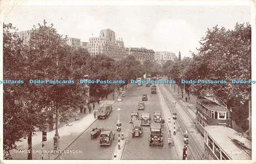 R370164 Thames Embankment London H 2566 Foto Brown Valentines 1944