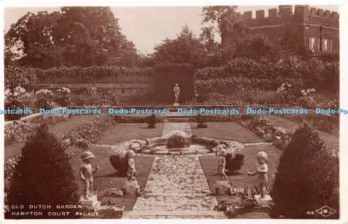 R372146 Hampton Court Palace Old Dutch Garden J and S Gy J M J