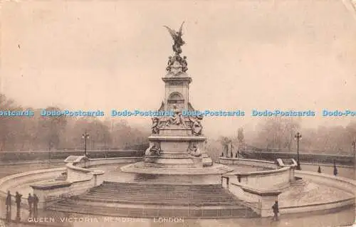 R372239 London Queen Victoria Memorial J J Corbyn