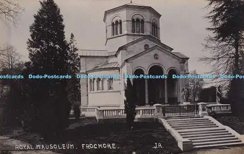 R372431 Frocmore Royal Mausoleum J R Postkarte