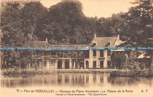 R376148 Parc de Versailles Weiler Marie Antoinette Das Haus der Königin A Papeghin