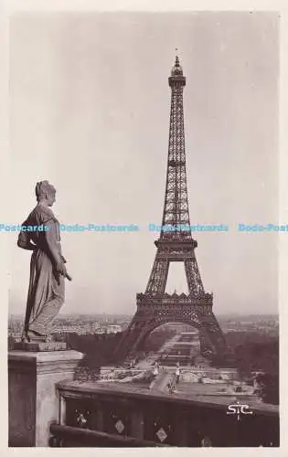 R373472 Paris 1 Tour Eiffel Editions S I C