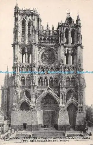 R378251 Cathedrale d Amiens Facade occidentale des Portails proleges contre les