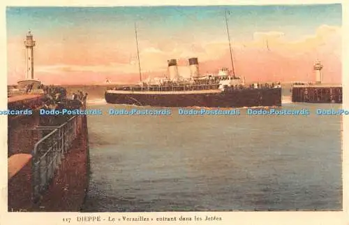 R375176 117 Dieppe Le Versailles entrant dans les Jetees Duhamel