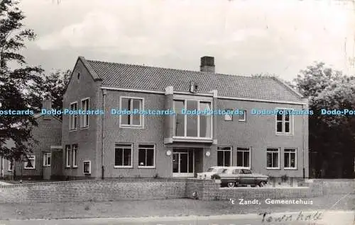 R379617 Zandt Gemeentehuis Rathaus Fa K Medema Luxe en Huish art 1963