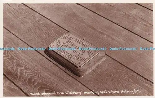 R385268 Tablet an Bord H M S Victory Markierungsstelle wo Nelson fiel Kodak Ltd Lo