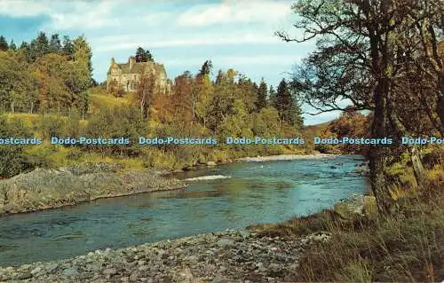 R385624 Tomintoul Kylnadrochit Lodge und River Avon Postkarte