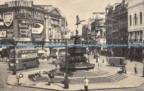 R387628 London Piccadilly Circus Postkarte 1960