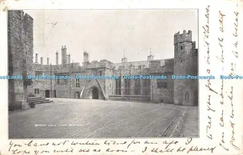 R385841 Innenhof Berkley Castle Postkarte 1902