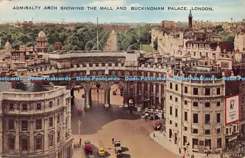 R392505 London Admiralty Arch zeigt die Mall und den Buckingham Palace Valentine V