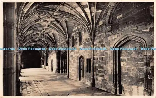 R398979 The West Cloister Worcester Cathedral The Cloisters Tuck Echtfoto