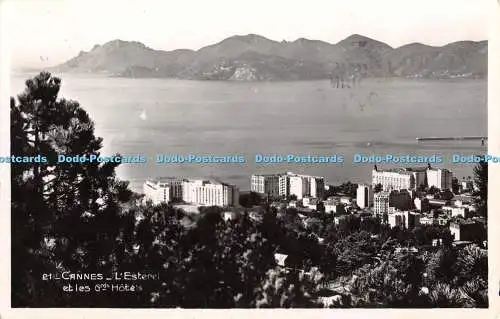 R400089 21 Cannes LEsterel et les Grand Hotels Frank 1952