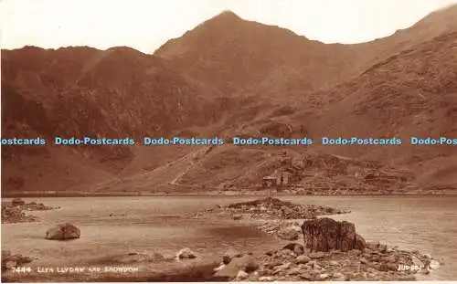 R398485 Llyn Llydaw und Snowdon 7444 Richter
