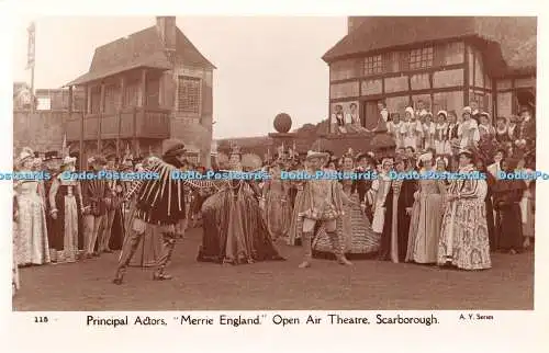 R404455 115 Hauptdarsteller Merrie England Freilichttheater Scarborough A Y Ser