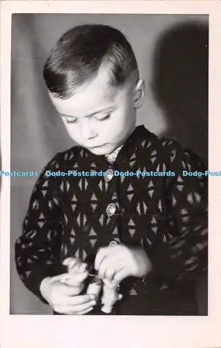 R406119 Junge alte Fotografie Postkarte Leonar