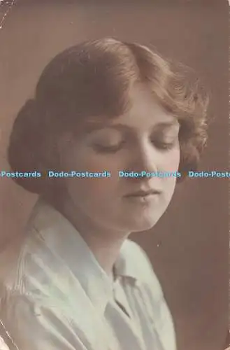 R406293 Frau Portrait alte Fotografie Postkarte Drehfoto britische Schönheit 1914