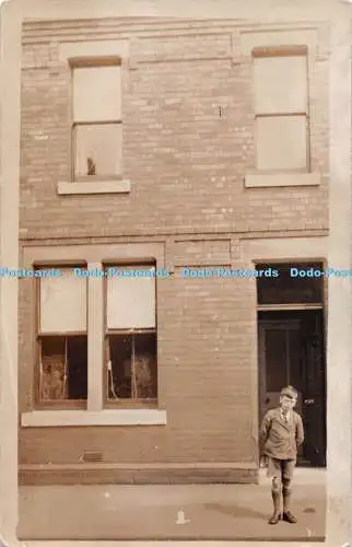 R407074 House Boy Robert Kidd C1934 aged 11 49 Edwards St Old Photography Postca